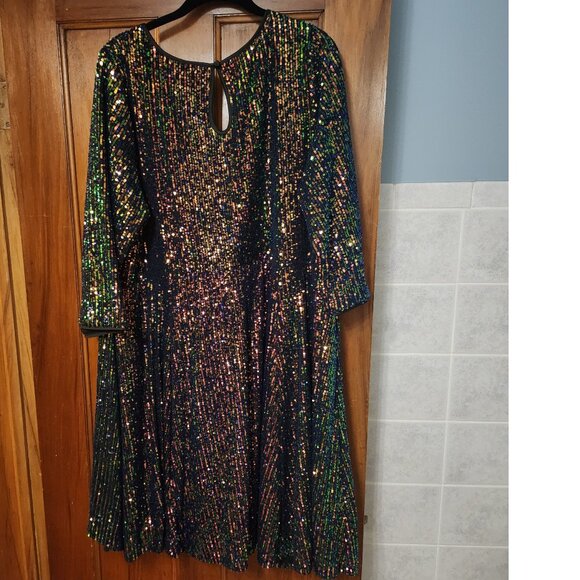 Torrid Mini Sequins Skater Dress Sz 2 - Picture 4 of 5